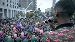 Stromae live à Montréal  Papaoutai [upl. by Eltotsira560]