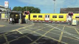 Birkdale Level Crossing [upl. by Alieka233]